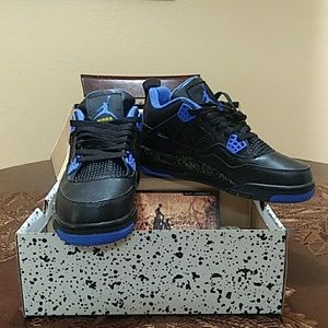 Jordan 4s